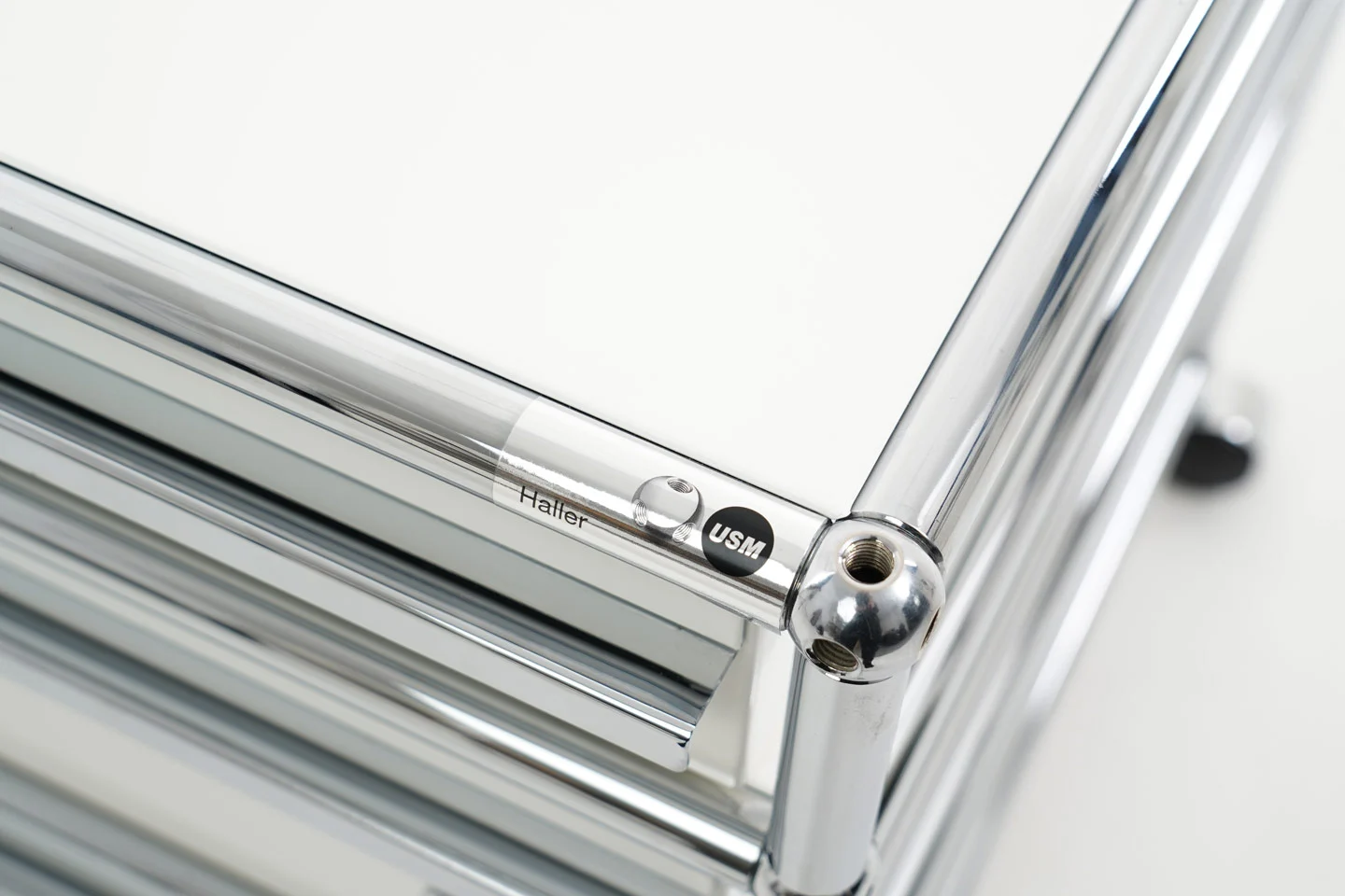 USM Haller Rollcontainer Reinweiß RAL 9010