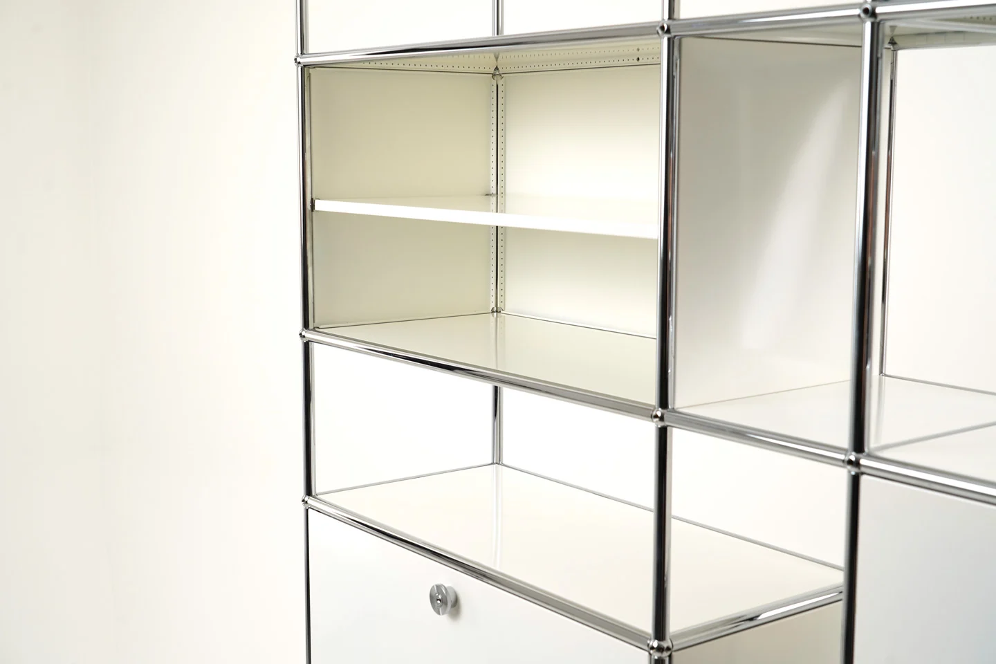 USM Haller Wohnwand USM Reinweiß RAL 9010