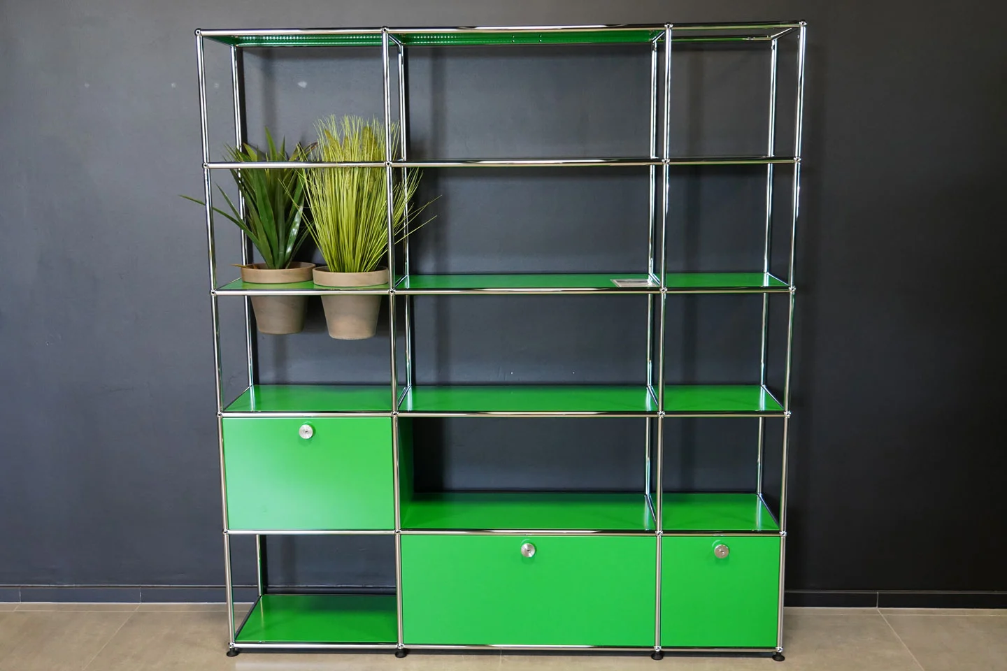 USM Haller Wohnwand USM Grün