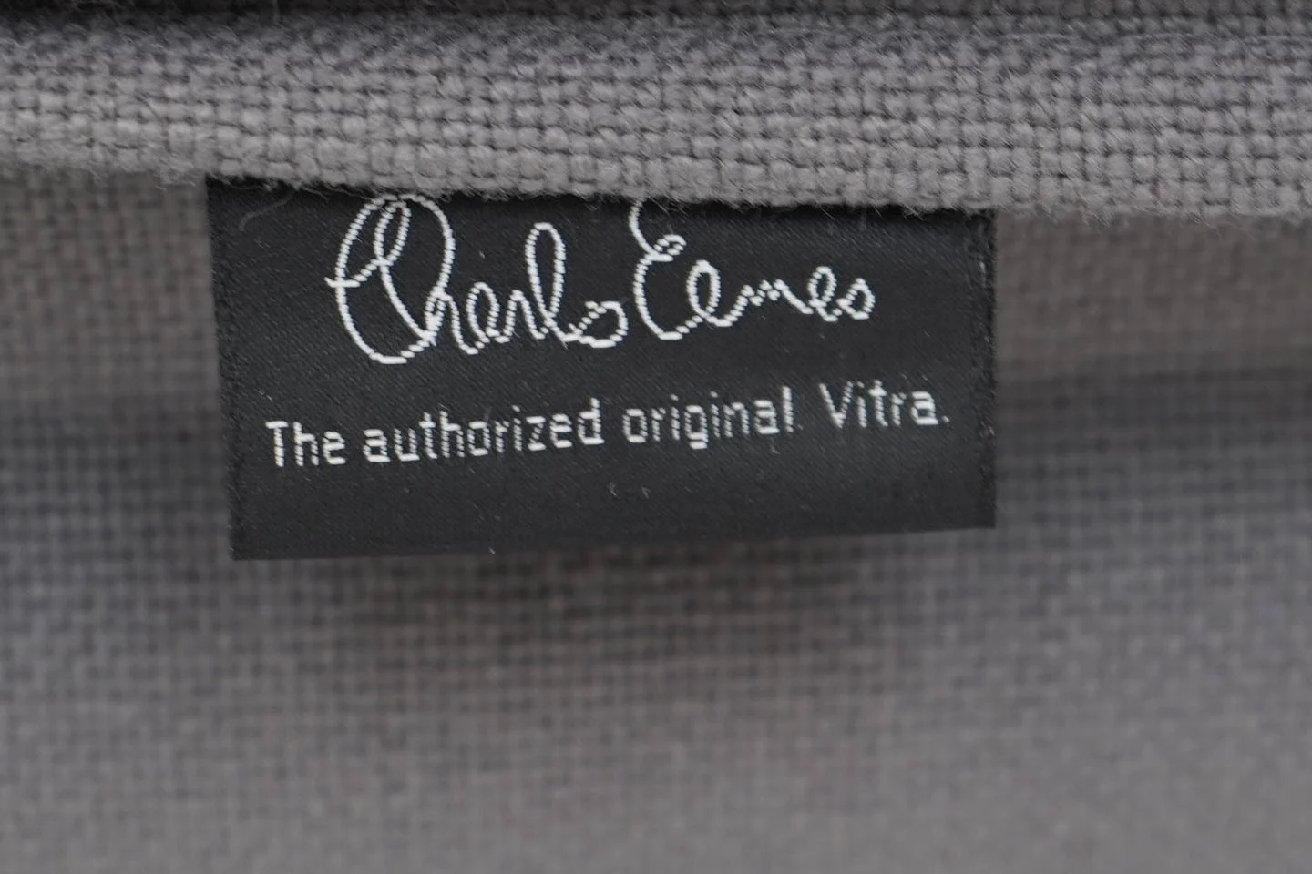 Vitra EA 108 Hopsak / Hellgrau