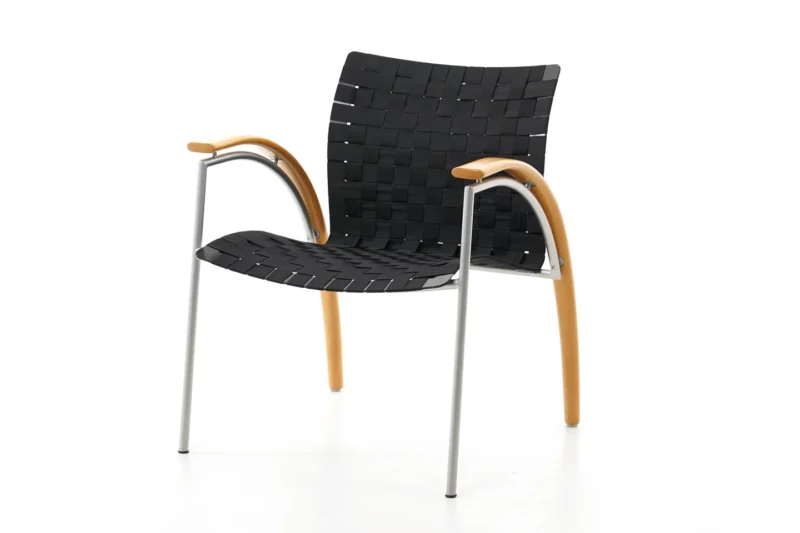 Thonet Besucherstuhl mit gewebter Sitzpolsterung / Schwarz