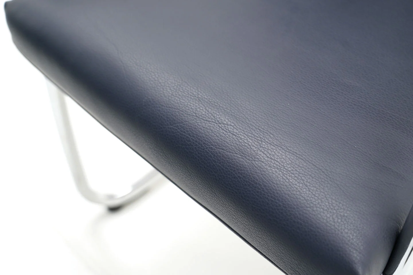 Vitra VisaSoft Freischwinger Leder / Dunkeblau *stapelbar*