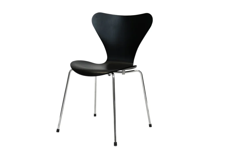 Fritz Hansen Serie 7 Stuhl 3107 Holz / Furnier / Schwarz *feinere Maserung*
