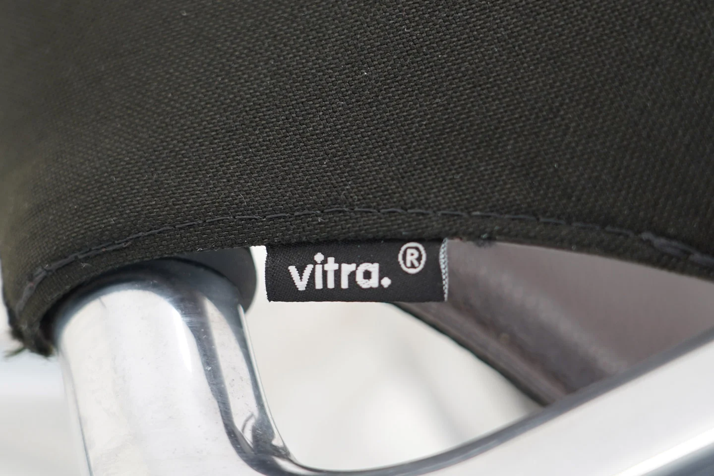 Vitra Meda Chair Besucherstuhl Leder / Braun